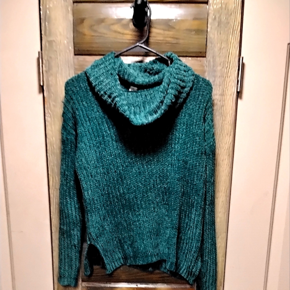 Woman's Sweater